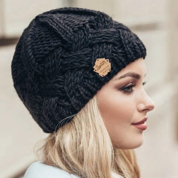 New-Winter-Hat-for-Women-Knitted-Korea-Beanie-Thick-Skullies-Hat-Autumn-Outdoor-Warm-Streetwear-Caps
